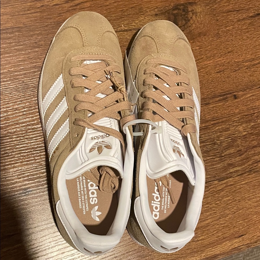 adidas Gazelle Sneakers in Tan and White - Picture 3 of 7